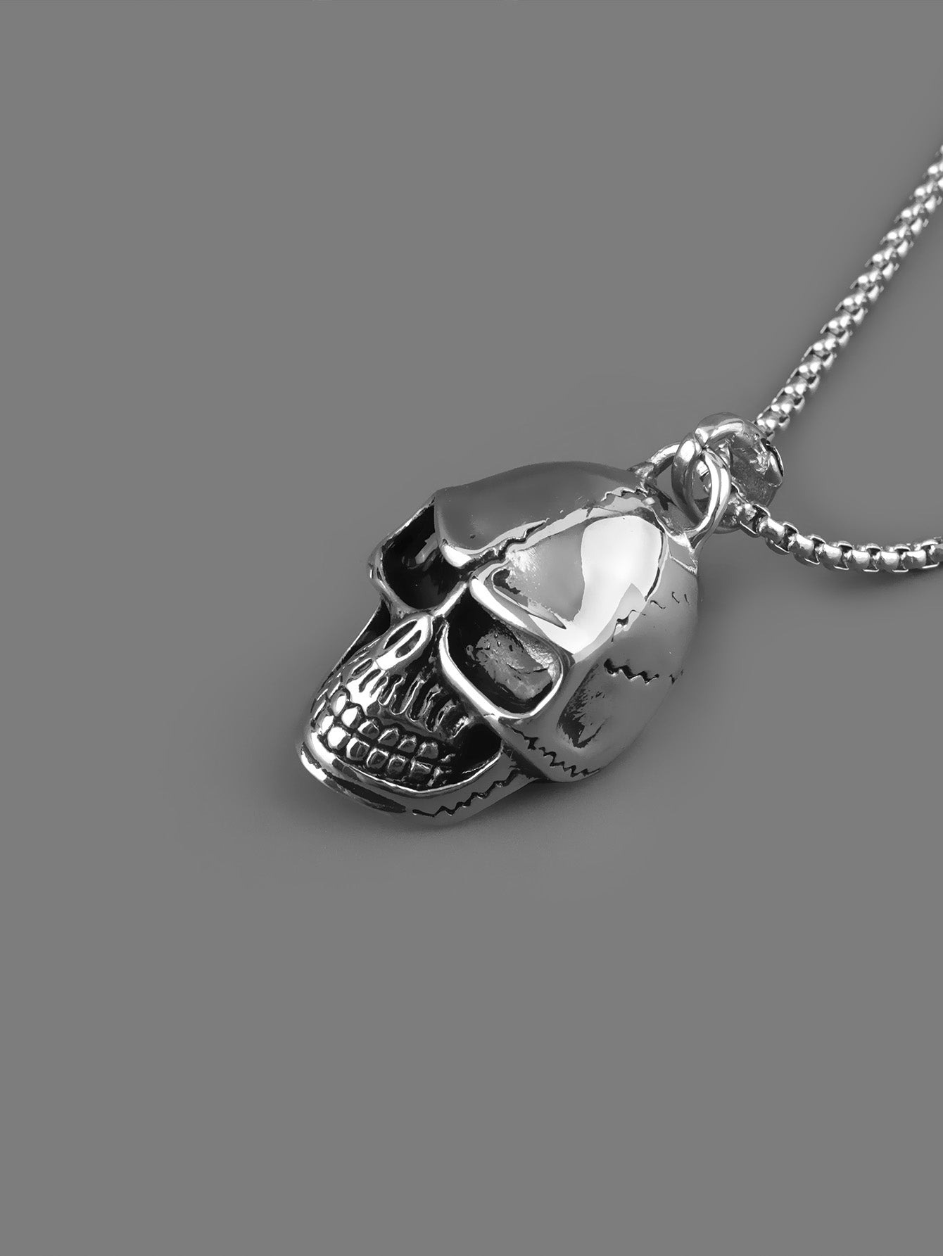 Skull Pendant