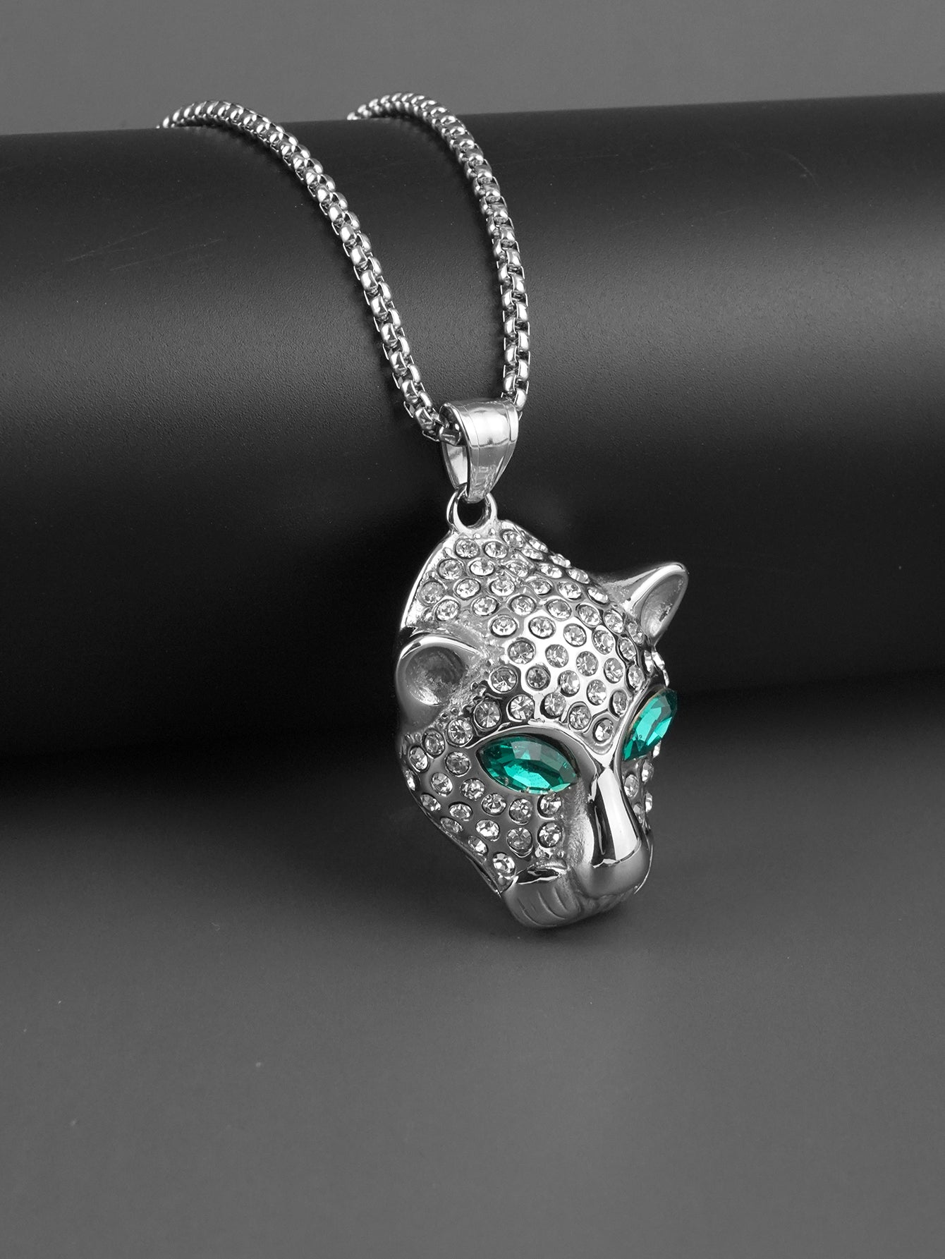 Leopard Head Pendant